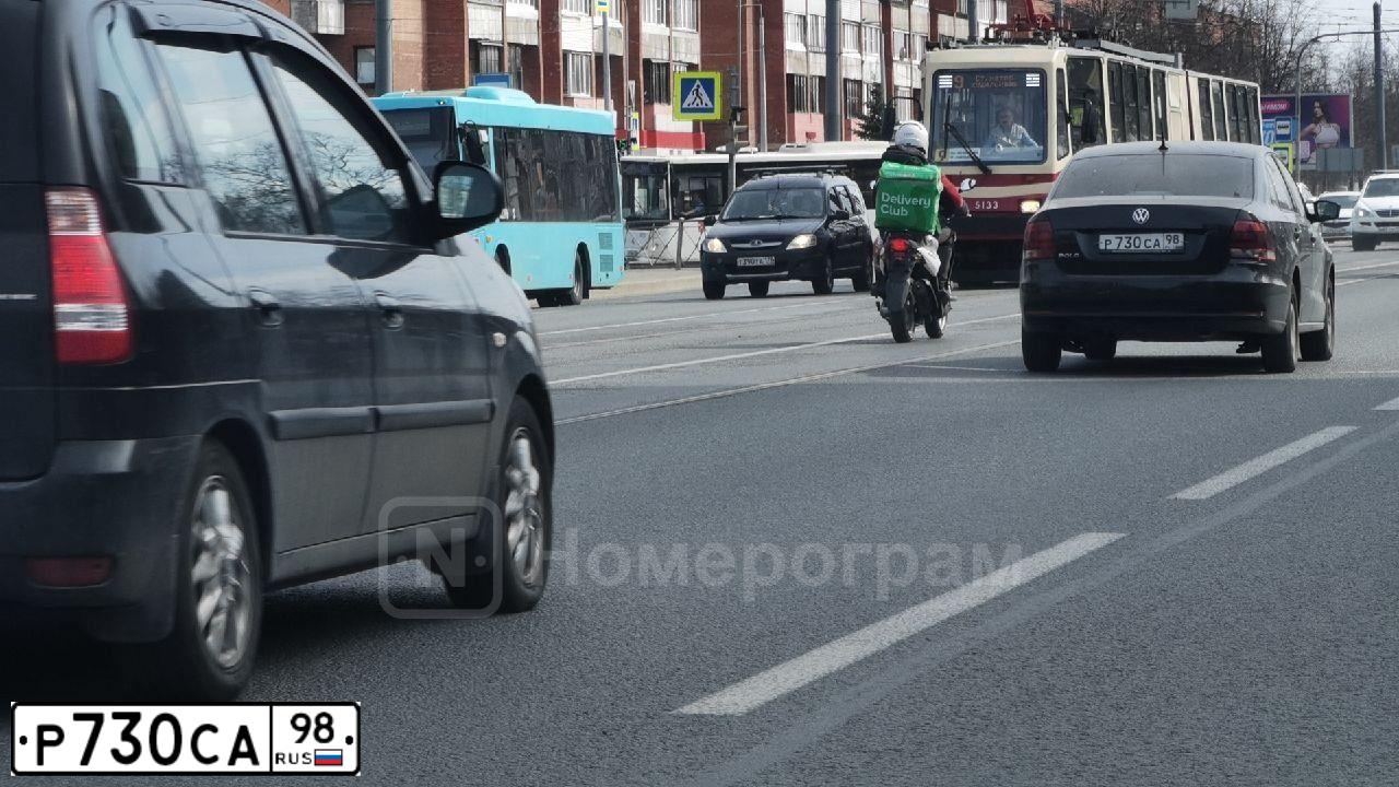 Фото автомобиля VOLKSWAGEN POLO, 2018 — госномер Р730СА98. Цвет: ЧЕРНЫЙ