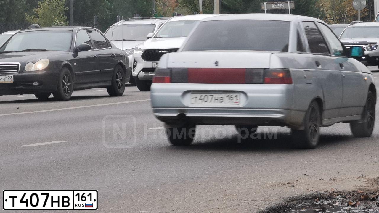 Фото автомобиля LADA 2110, 2002 — госномер Т407НВ161. Цвет: БЕЛЫЙ