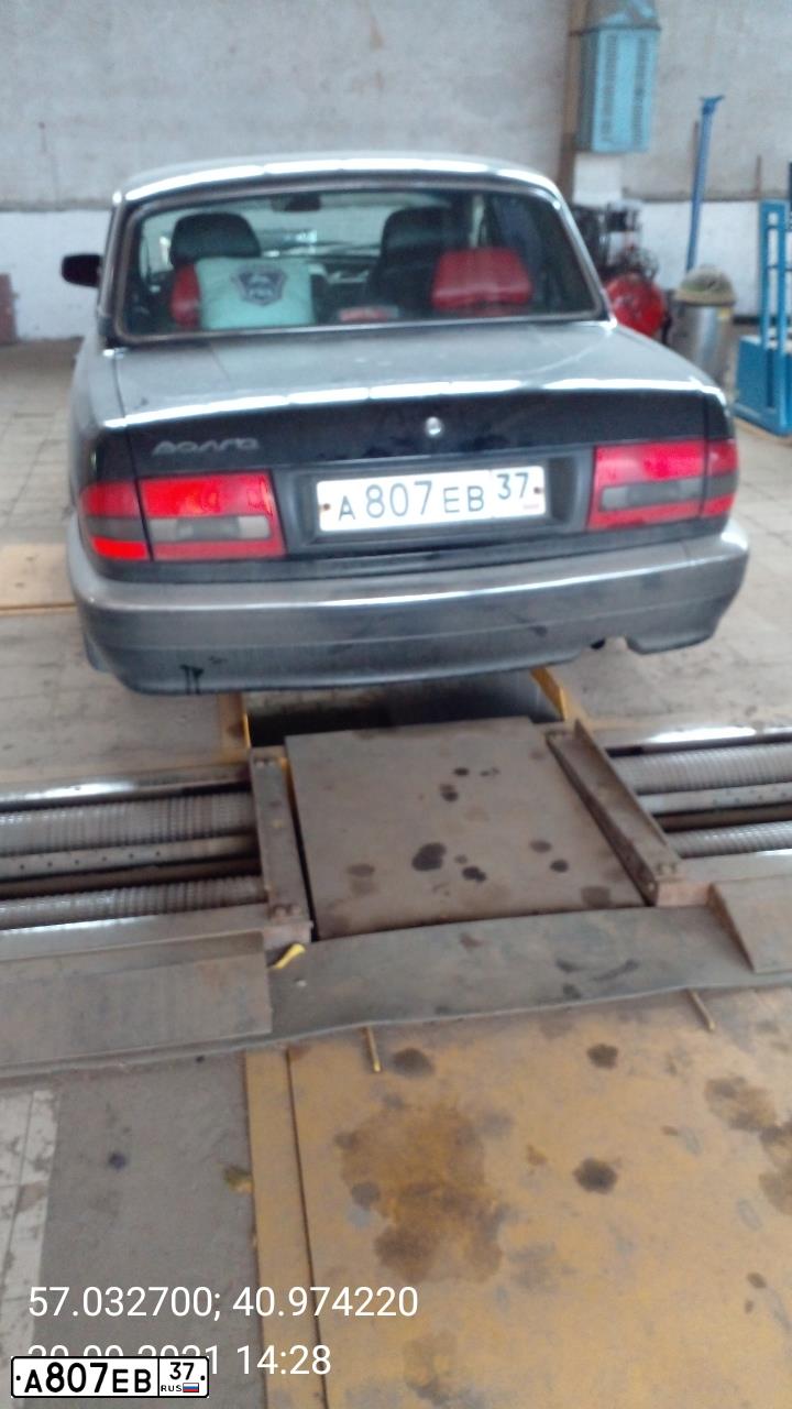Фото автомобиля GAZ 3110 WOLGA, 2006 — госномер А807ЕВ37. Цвет: ЧЕРНЫЙ