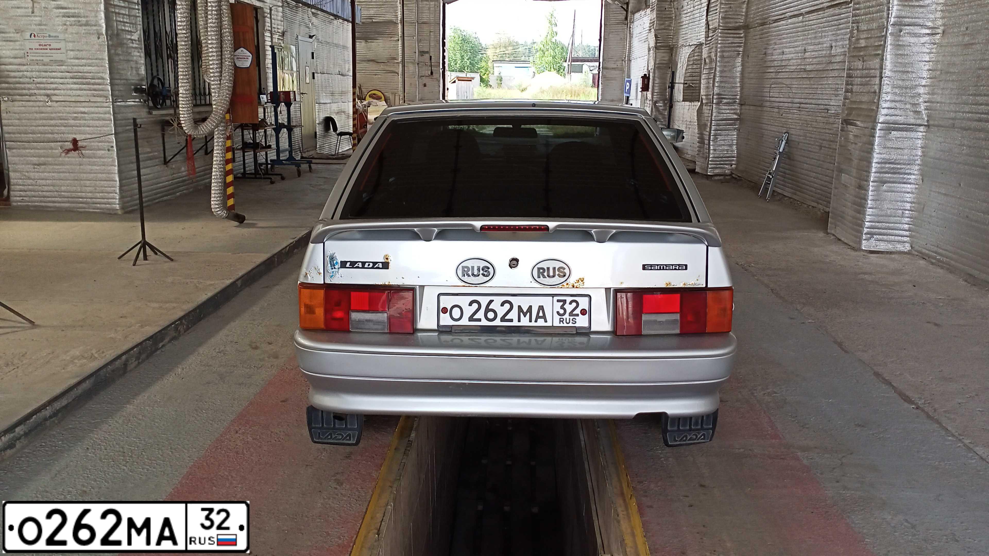 Фото автомобиля LADA 2114 SAMARA, 2010 — госномер О262МА32. Цвет: СВЕТЛО-СЕРЕБРИСТЫЙ МЕТАЛЛ