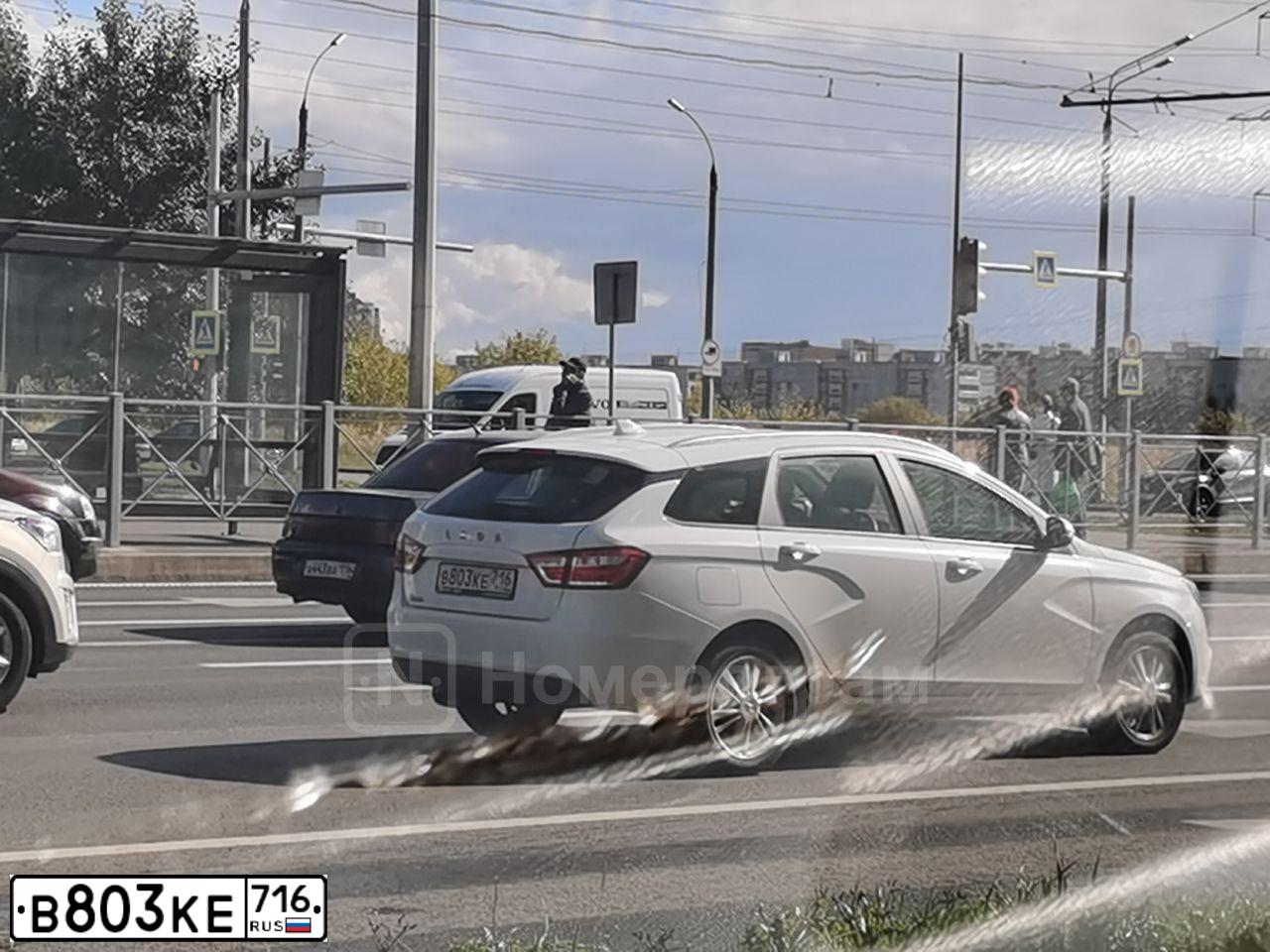 Фото автомобиля LADA VESTA, 2019 — госномер С944РС716. Цвет: БЕЛЫЙ