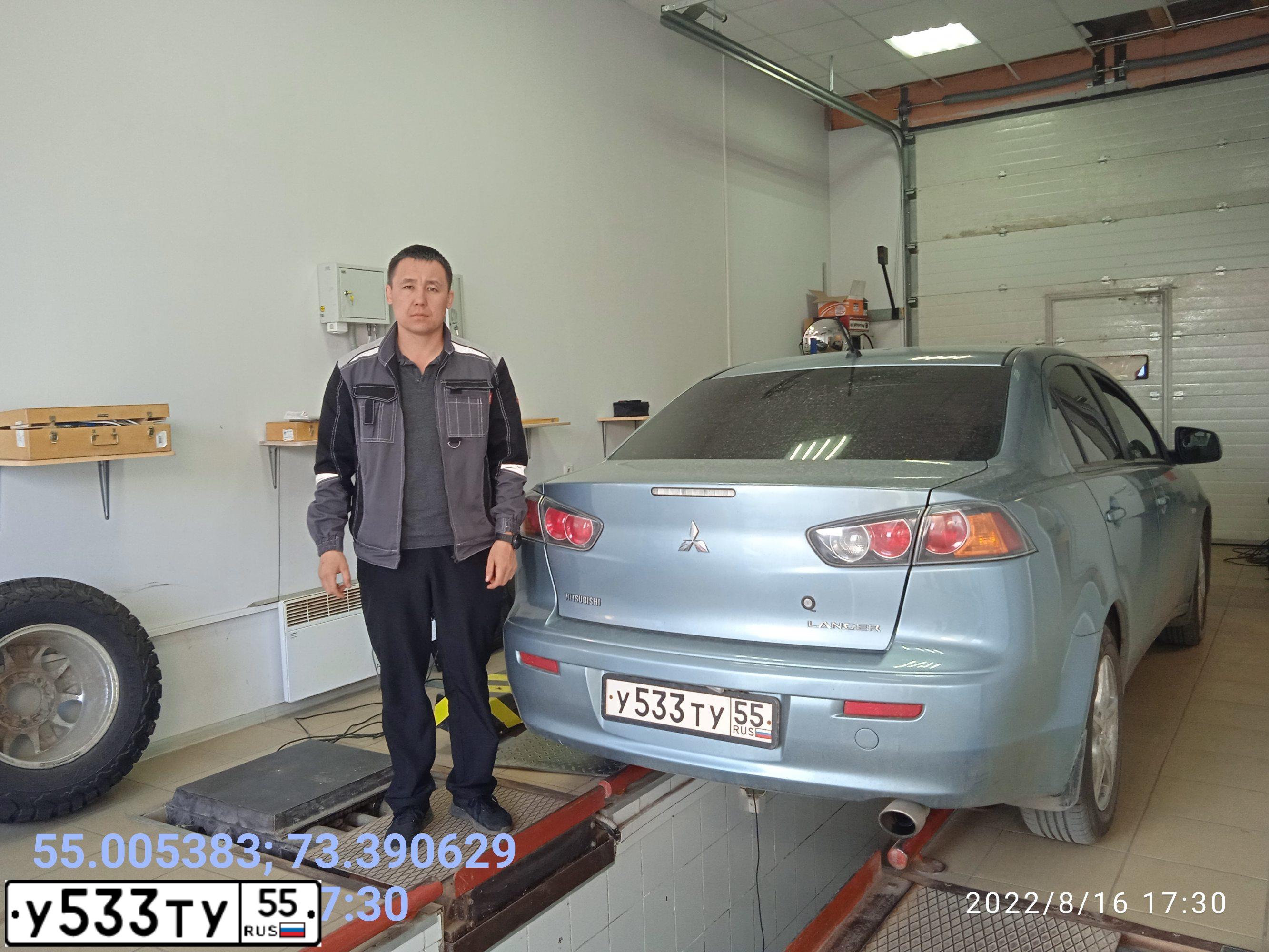 Фото автомобиля MITSUBISHI LANCER, 2011 — госномер У533ТУ55. Цвет: СВЕТЛО-СЕРО-ЗЕЛЕНЫЙ