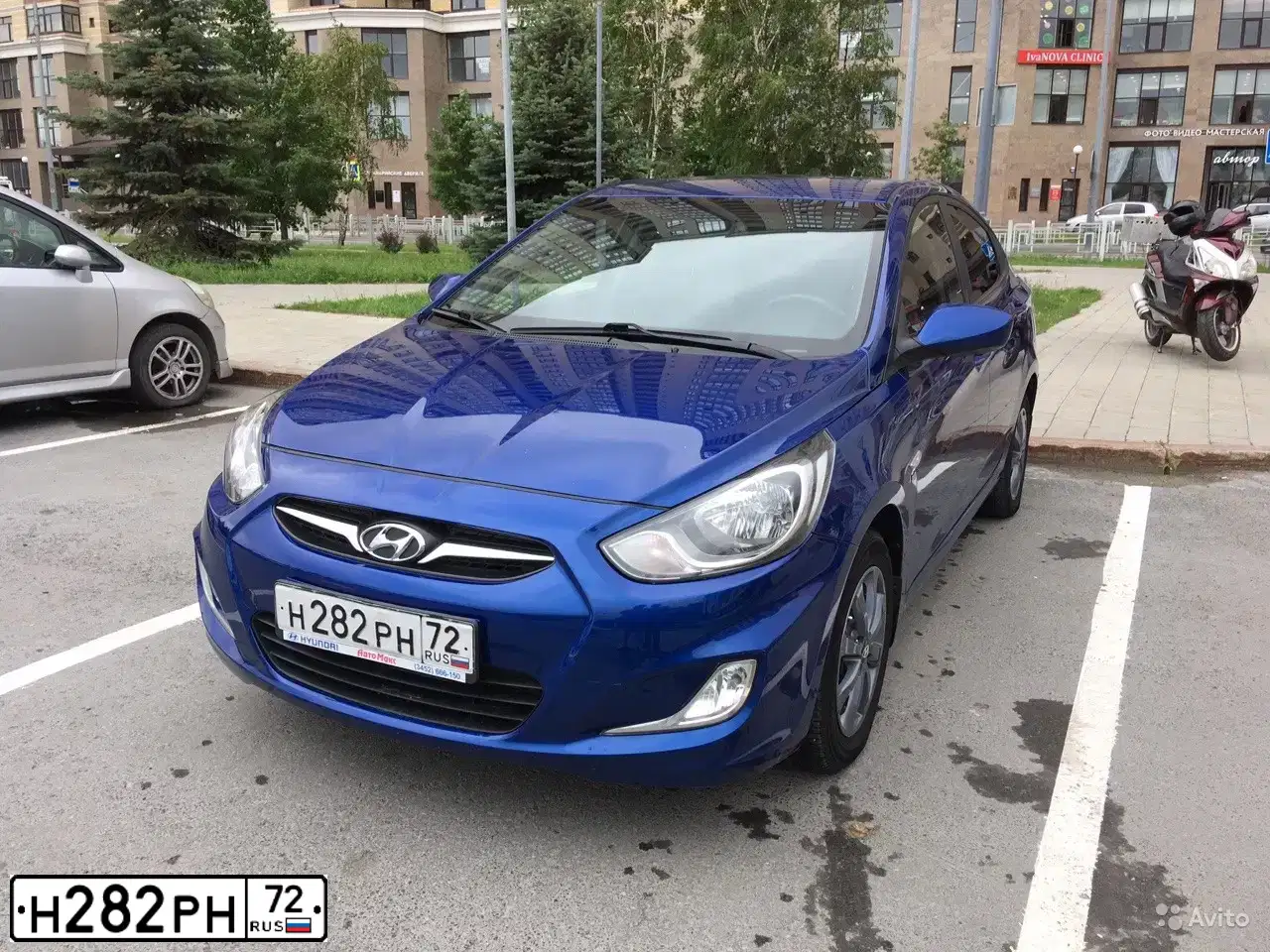 Фото автомобиля HYUNDAI SOLARIS, 2011 — госномер Н282РН72. Цвет: ТЕМНО-СИНИЙ