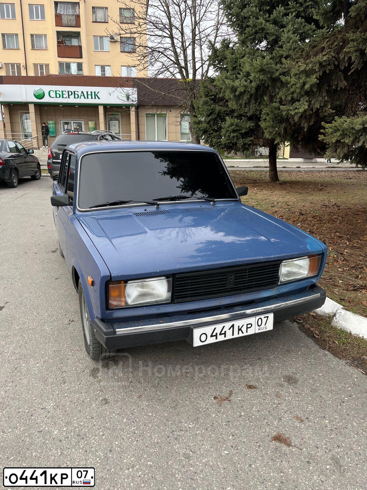 Фото автомобиля LADA 2105, 2005 — госномер О441КР07. Цвет: синий