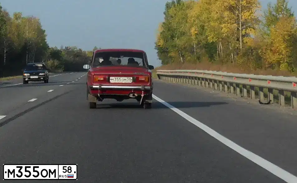 Фото автомобиля LADA 2106, 1997 — госномер М355ОМ58. Цвет: ВИШНЯ