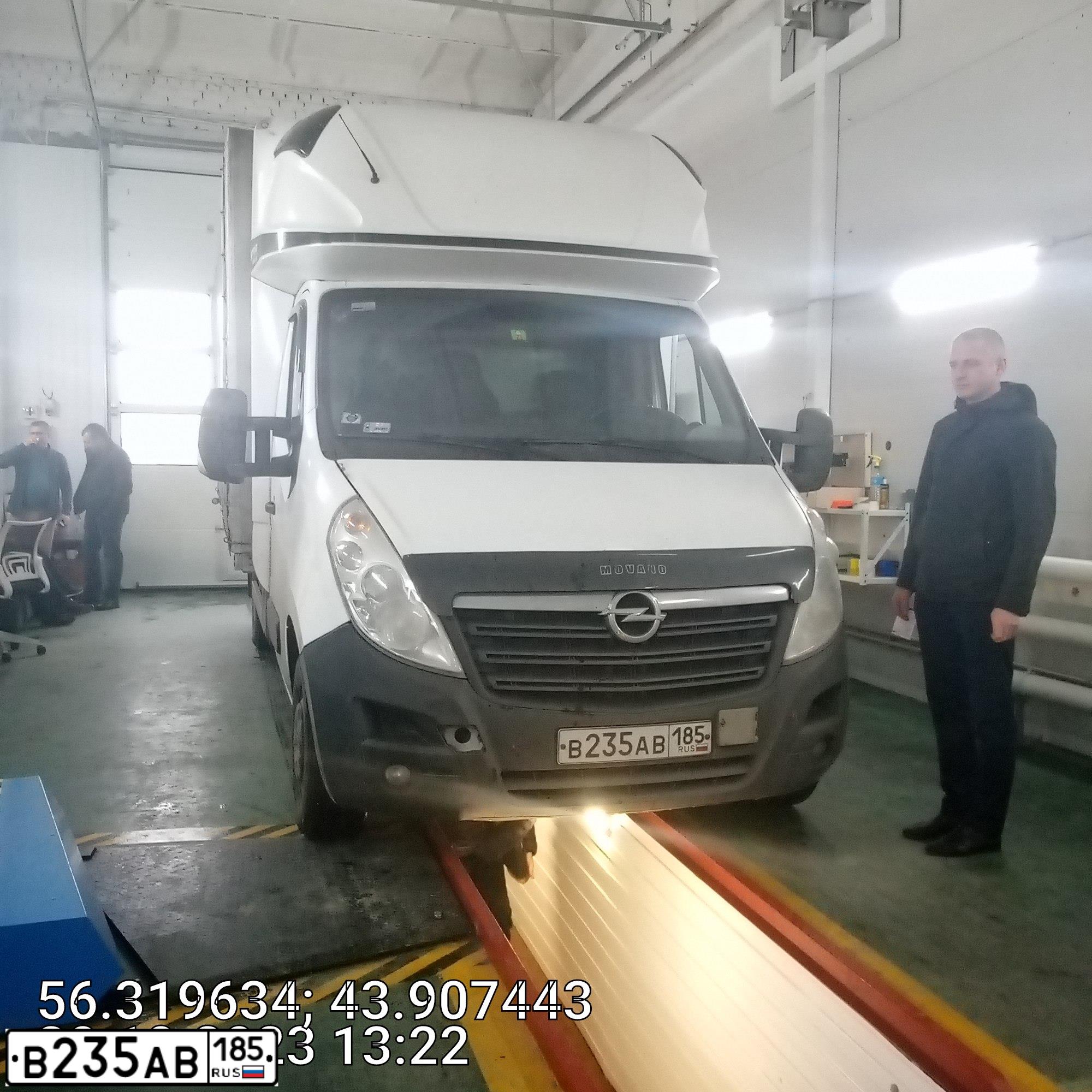 Фото автомобиля OPEL MOVANO, 2018 — госномер У916СМ60. Цвет: Белый