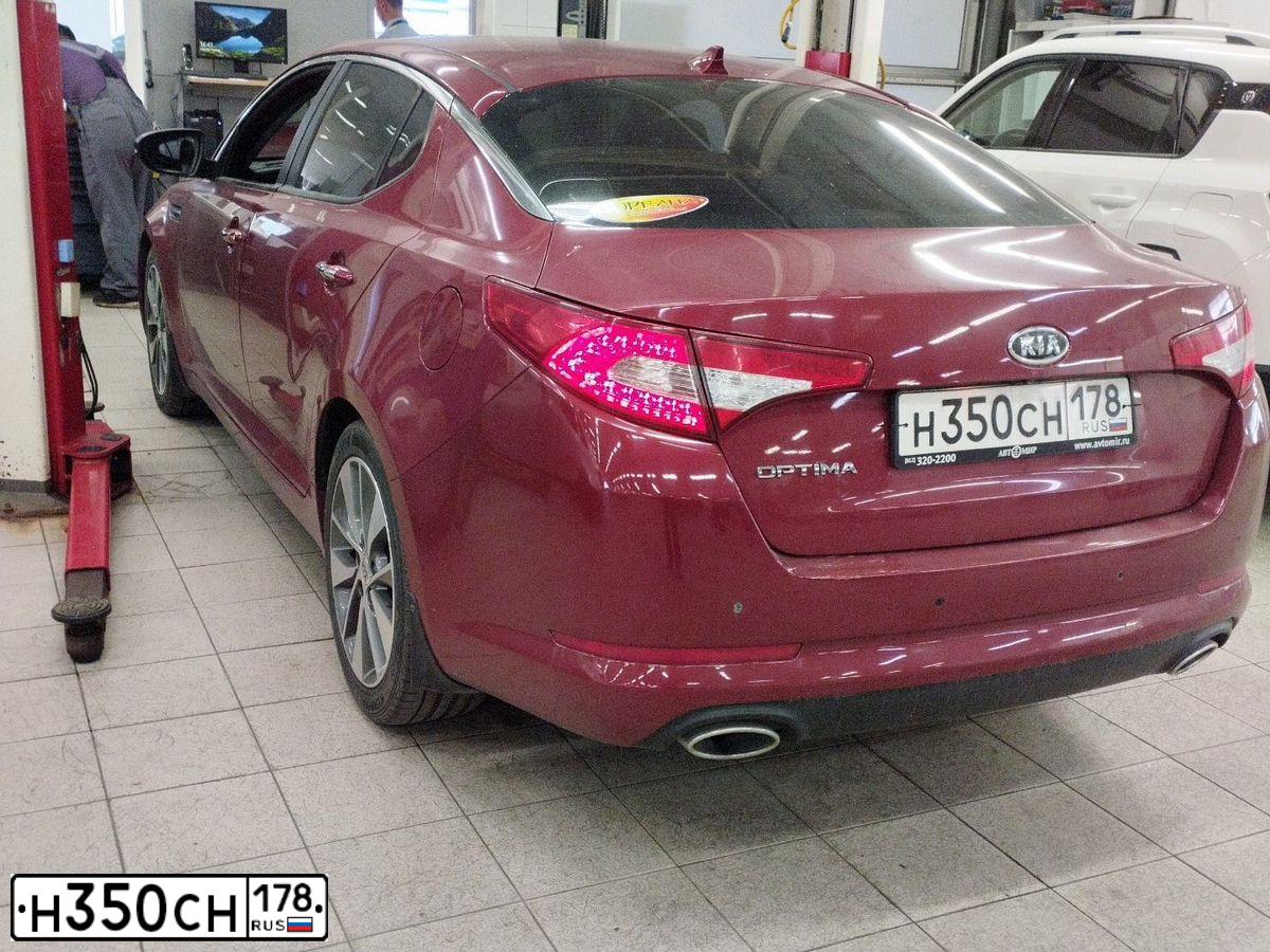 Фото автомобиля KIA MAGENTIS / OPTIMA, 2011 — госномер Н350СН178. Цвет: Красный