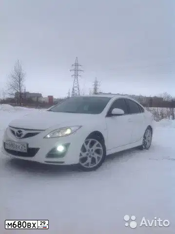 Фото автомобиля MAZDA 6, 2010 — госномер М680ВХ29. Цвет: БЕЛЫЙ