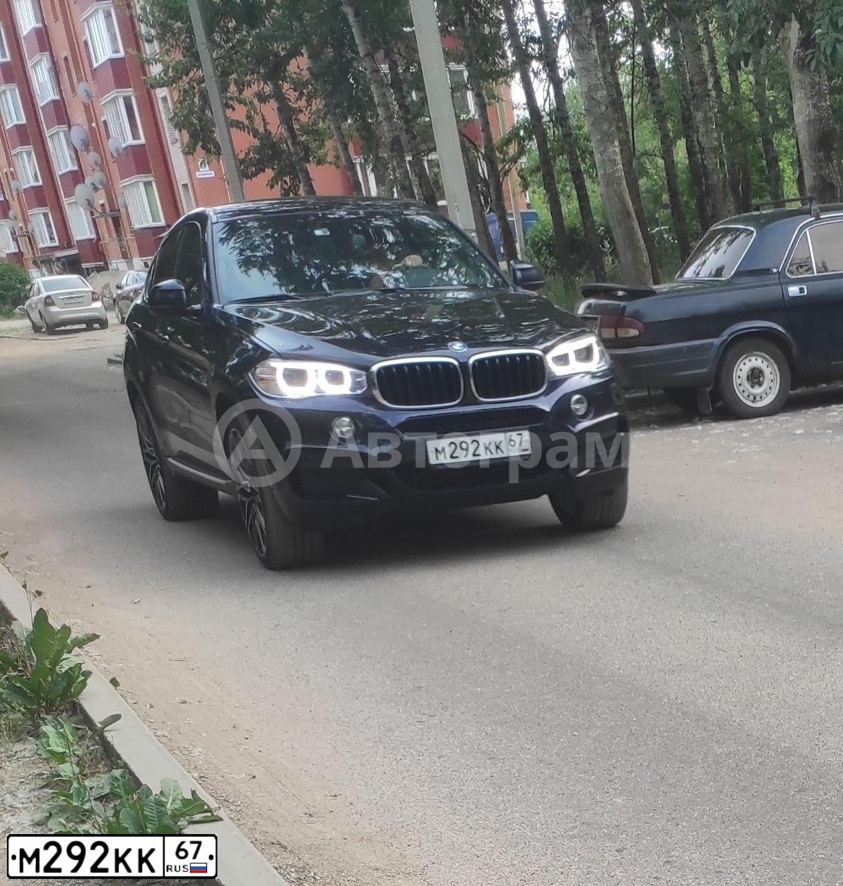 Фото автомобиля BMW X6, 2018 — госномер М292КК67. Цвет: ЧЕРНЫЙ