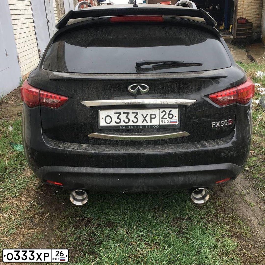 Фото автомобиля INFINITI I QX70 FX, 2010 — госномер О333ХР26. Цвет: ЧЕРНЫЙ