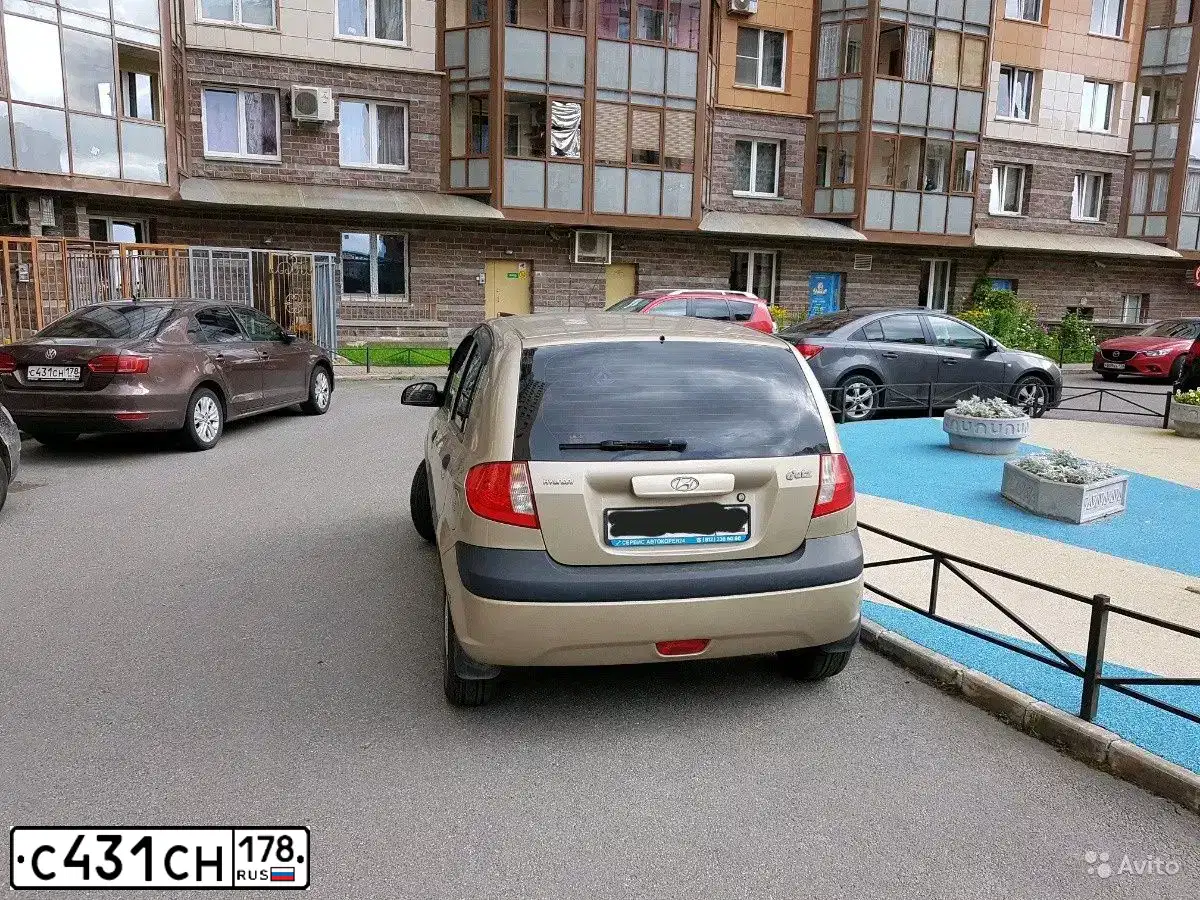 Фото автомобиля ФОЛЬКСВАГЕН ДЖЕТТА, 2014 — госномер Р020АУ44. Цвет: Коричневый
