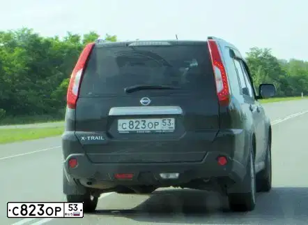 Фото автомобиля NISSAN X-TRAIL, 2012 — госномер К668МХ53. Цвет: ЧЕРНЫЙ