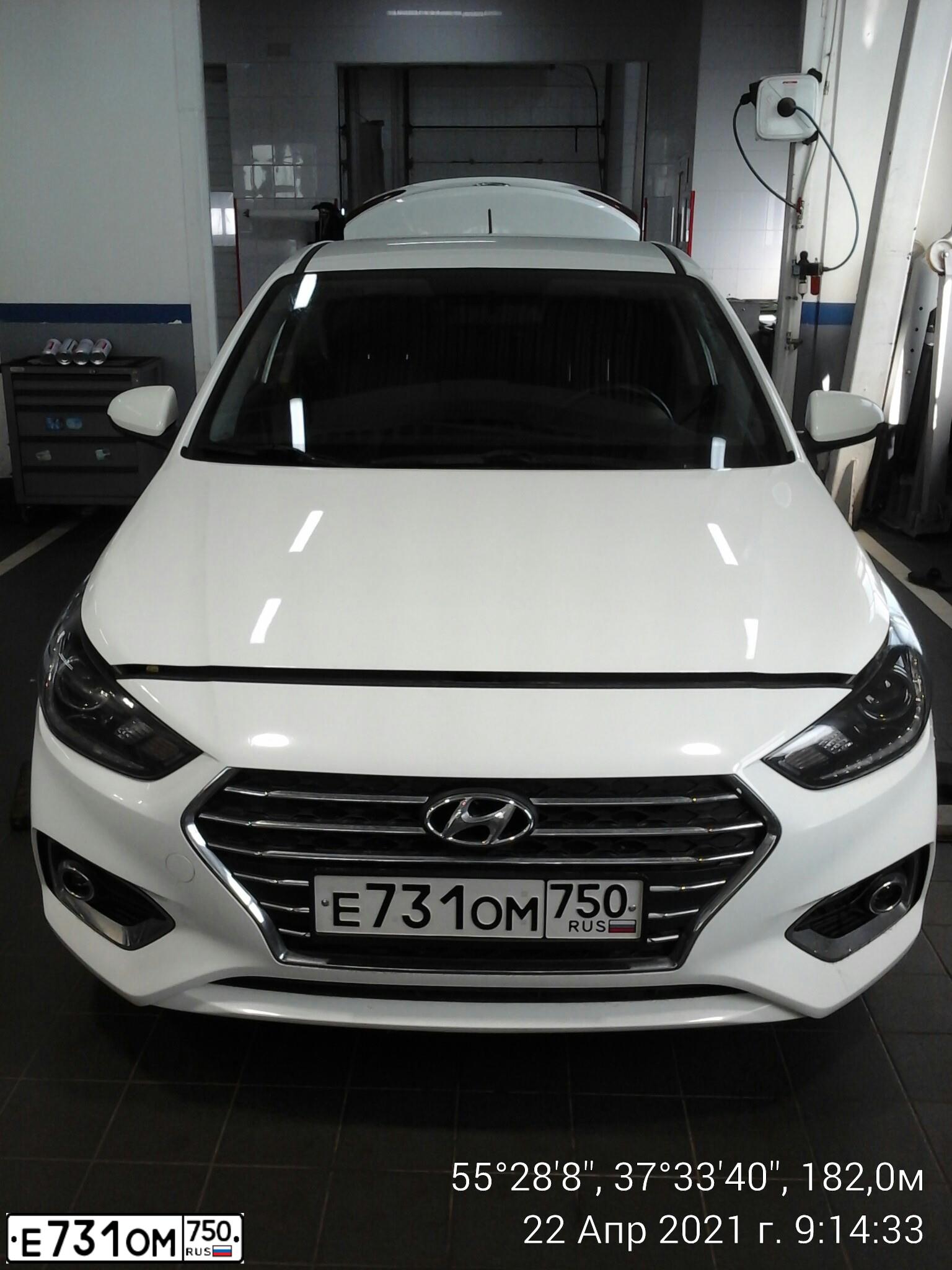 Фото автомобиля HYUNDAI SOLARIS, 2017 — госномер Е731ОМ750. Цвет: БЕЛЫЙ