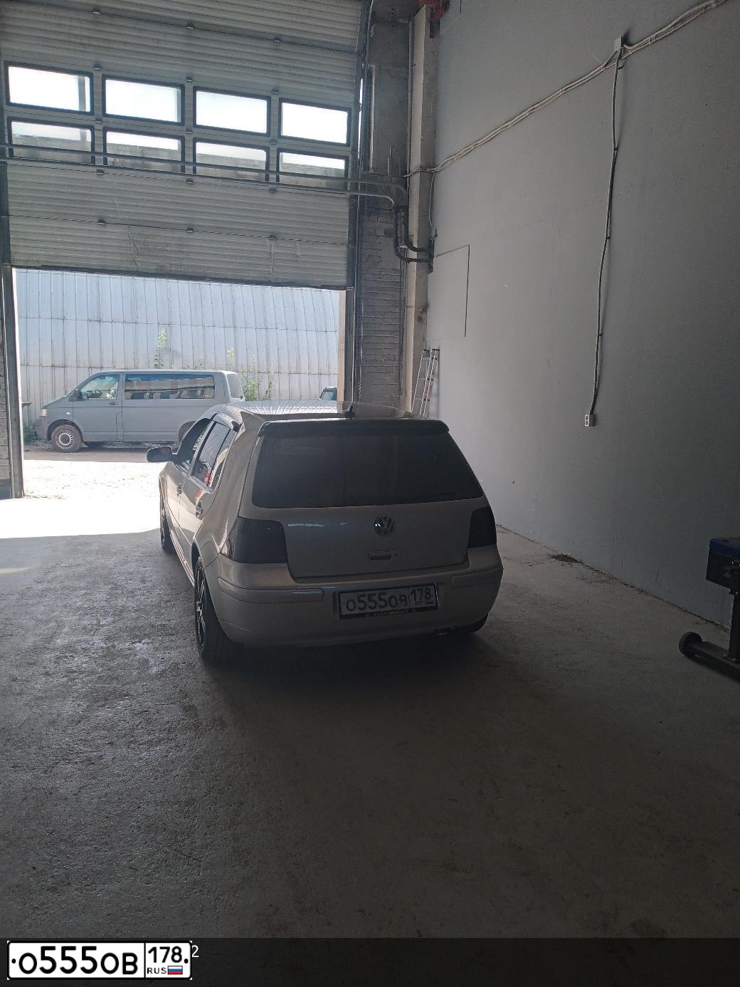 Фото автомобиля MERCEDES M-KLASSE, 2010 — госномер О555ОВ178. Цвет: ЧЕРНЫЙ