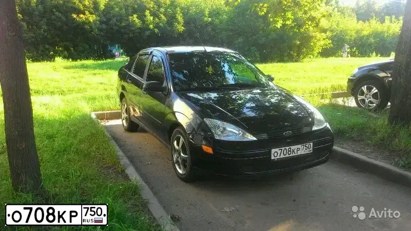 Фото автомобиля FORD FOCUS, 2000 — госномер Р855АМ181. Цвет: ЧЕРНЫЙ