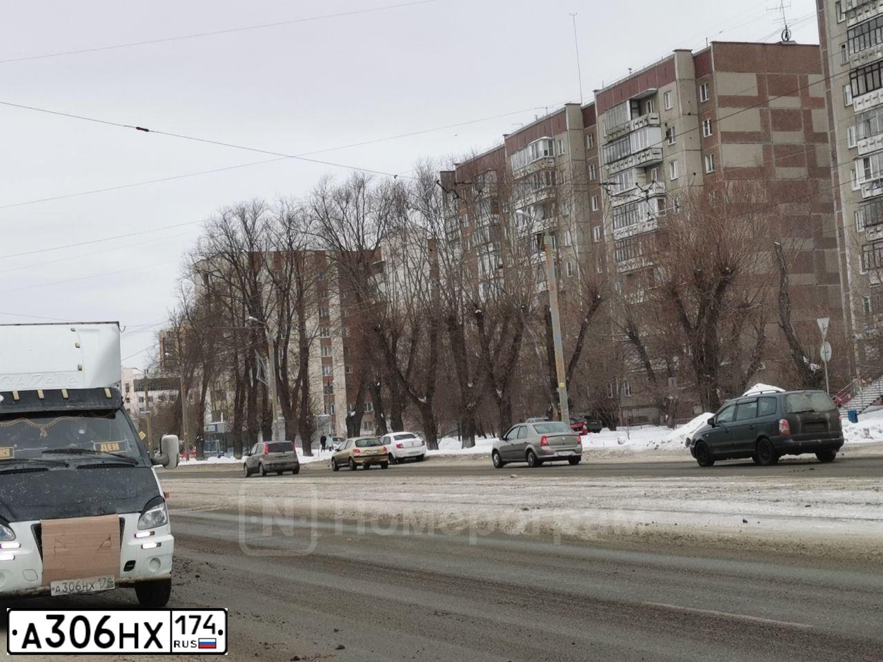 Фото автомобиля GAZ 3302 GAZEL, 2006 — госномер Х843СО72. Цвет: Белый
