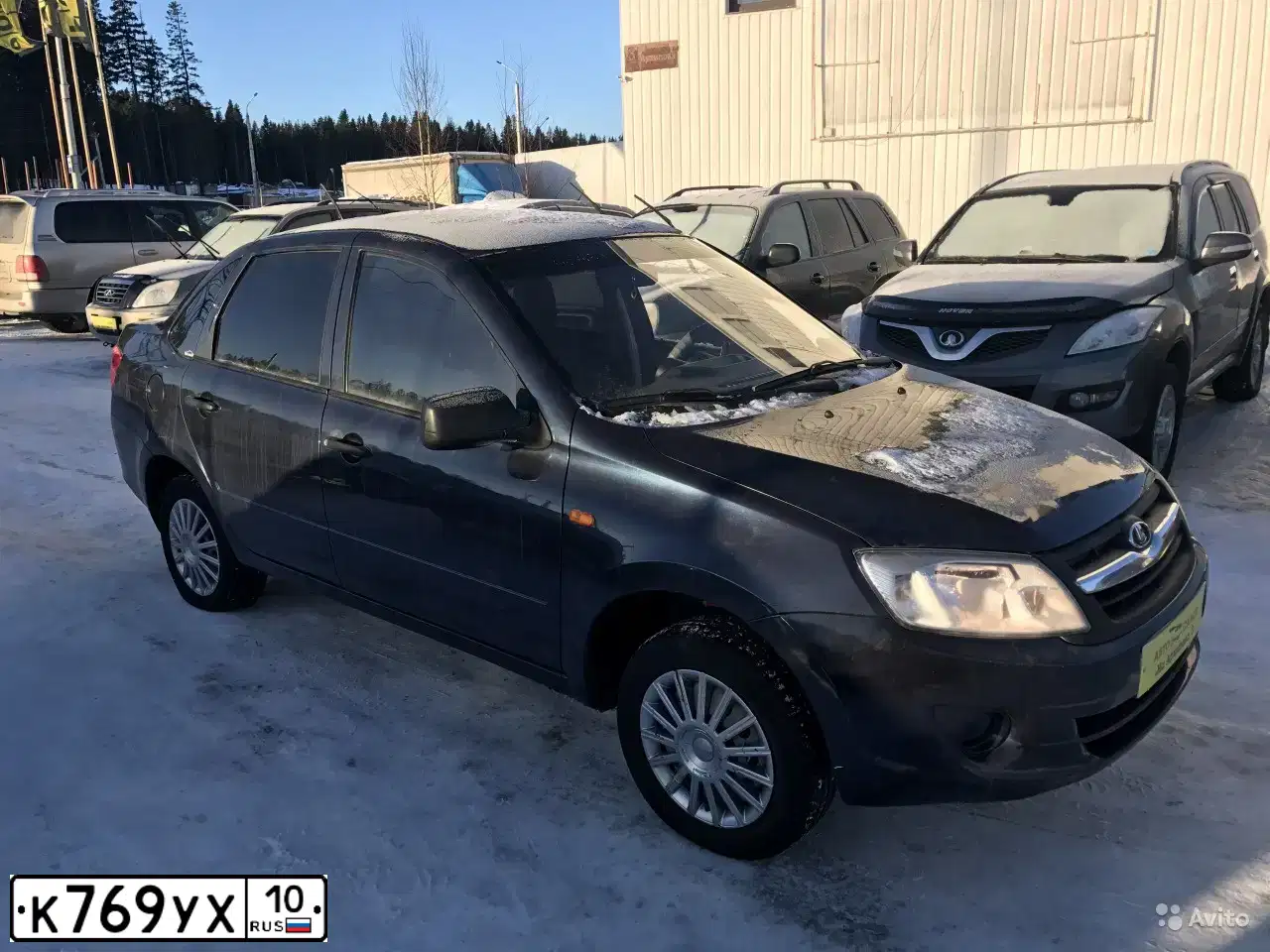 Фото автомобиля LADA 2190 GRANTA, 2012 — госномер Н182ВУ10. Цвет: Серо-Синий