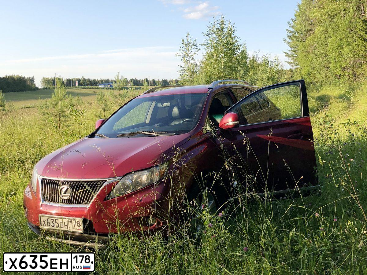 Фото автомобиля LEXUS RX, 2011 — госномер С254РА72. Цвет: Красный