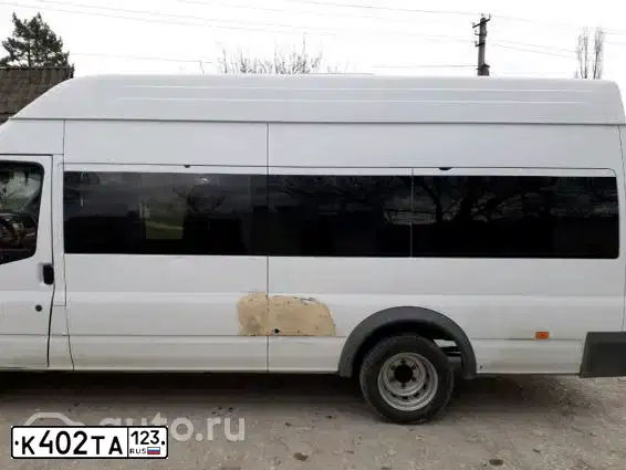 Фото автомобиля FORD TRANSIT, 2007 — госномер К402ТА123. Цвет: БЕЛЫЙ