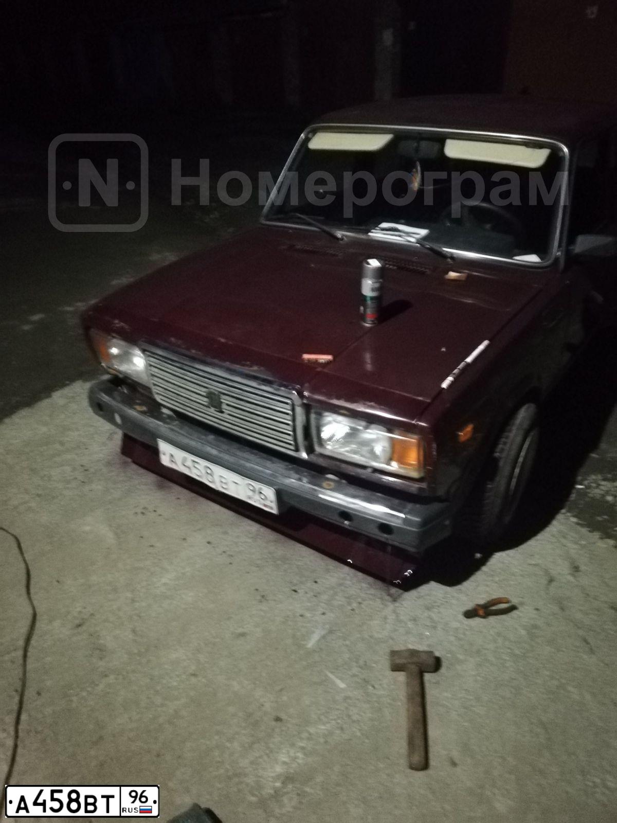 Фото автомобиля LADA 2107 LADA, 2006 — госномер А458ВТ96. Цвет: ТЕМНО-ВИШНЕВЫЙ