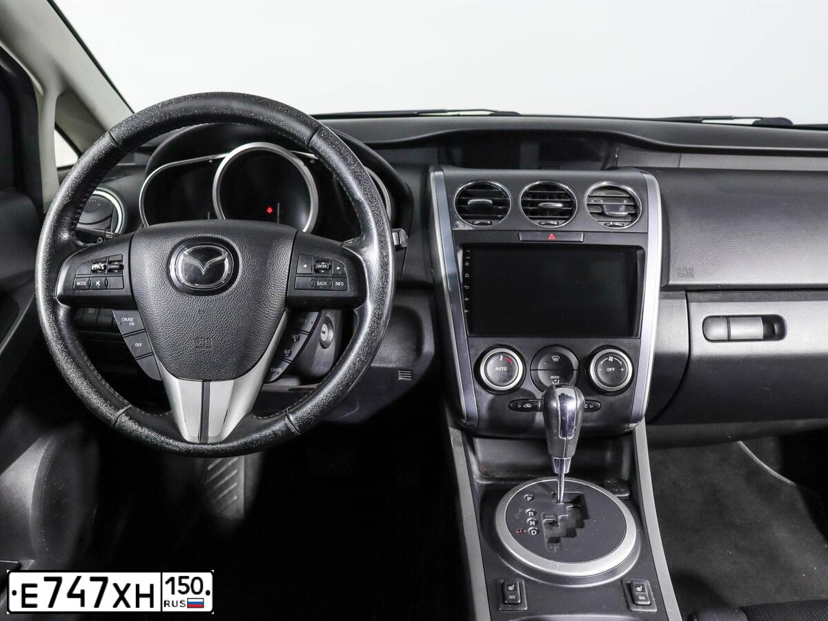Фото автомобиля MAZDA CX-7, 2011 — госномер Х328ВН550. Цвет: БЕЛЫЙ
