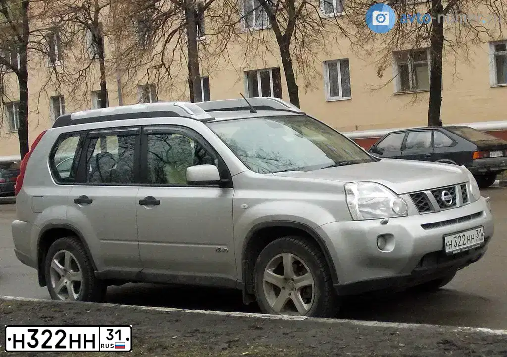 Фото автомобиля TOYOTA COROLLA, 2012 — госномер Н322НН31. Цвет: СЕРЕБРИСТЫЙ