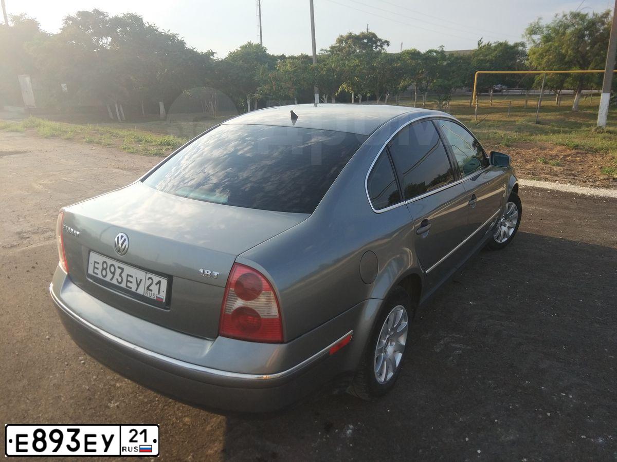 Фото автомобиля VOLKSWAGEN PASSAT, 2002 — госномер Н822ЕХ82. Цвет: СЕРЫЙ