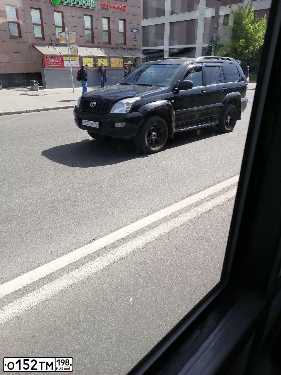 Фото автомобиля TOYOTA LANDCRUISER, 2003 — госномер К274РМ147. Цвет: ЧЕРНЫЙ