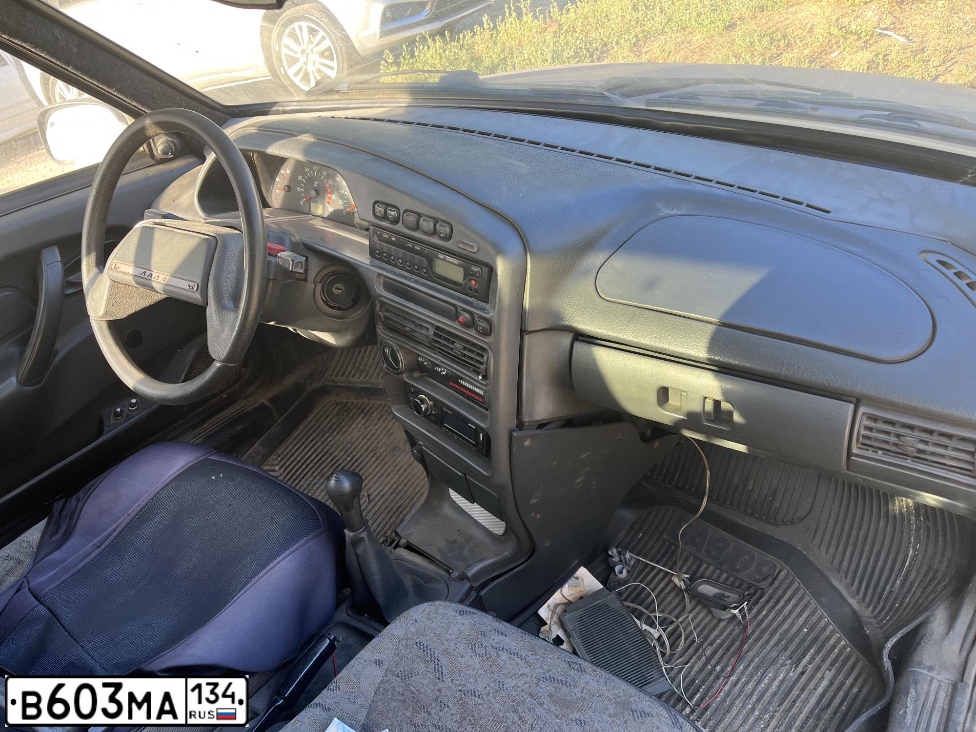 Фото автомобиля LADA 2115 SAMARA, 2004 — госномер В603МА134. Цвет: СЕРЕБРИСТЫЙ ЯРКО-СИНИЙ