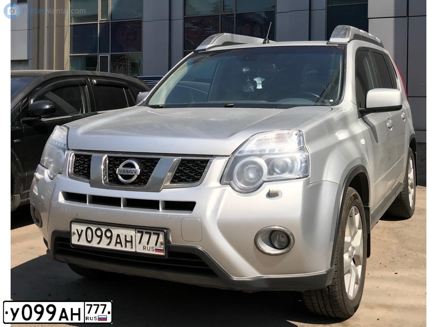 Фото автомобиля NISSAN X-TRAIL, 2013 — госномер А654РЕ155. Цвет: Серый