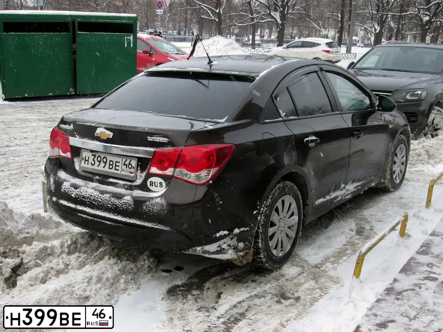 Фото автомобиля LADA 2112, 2006 — госномер Н399ВЕ45. Цвет: ТЕМНО-ЗЕЛЕНЫЙ