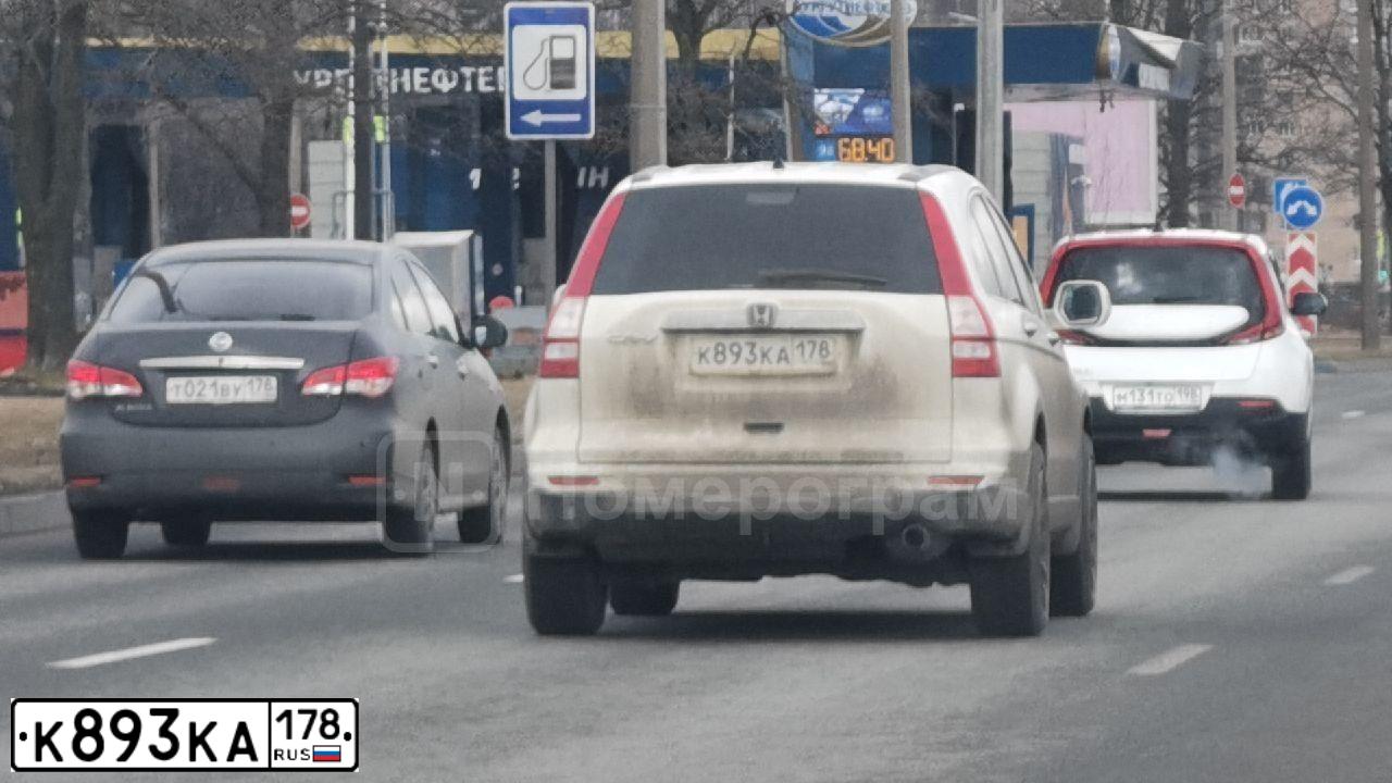 Фото автомобиля HONDA CR-V, 2011 — госномер К893КА178. Цвет: БЕЛЫЙ