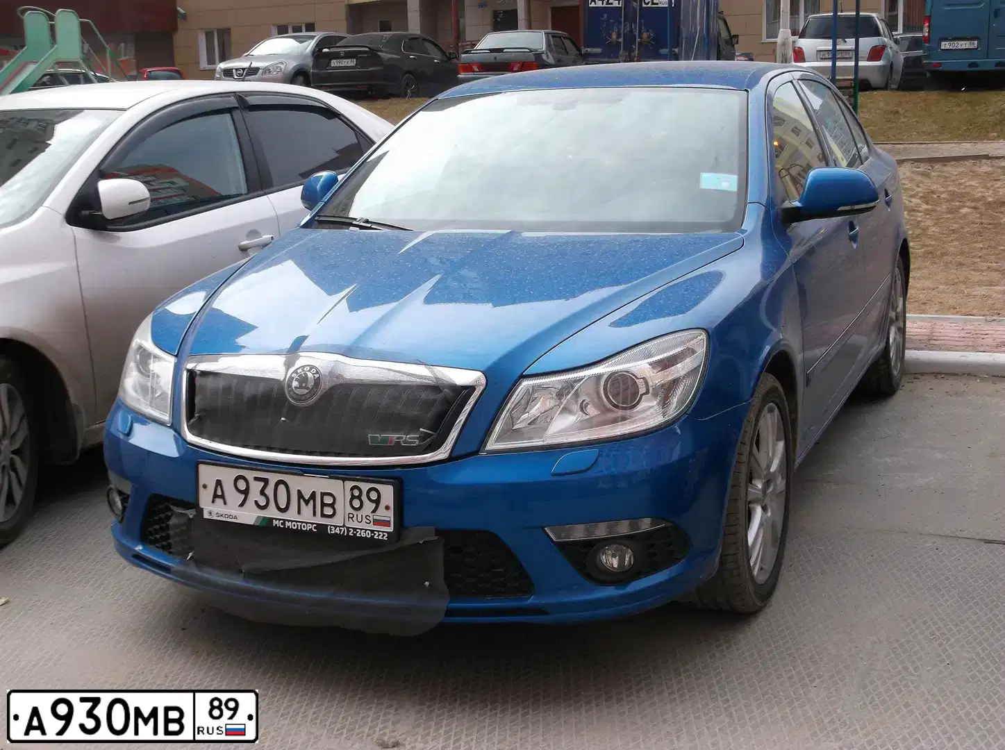 Фото автомобиля SKODA OCTAVIA, 2011 — госномер А930МВ86. Цвет: СИНИЙ