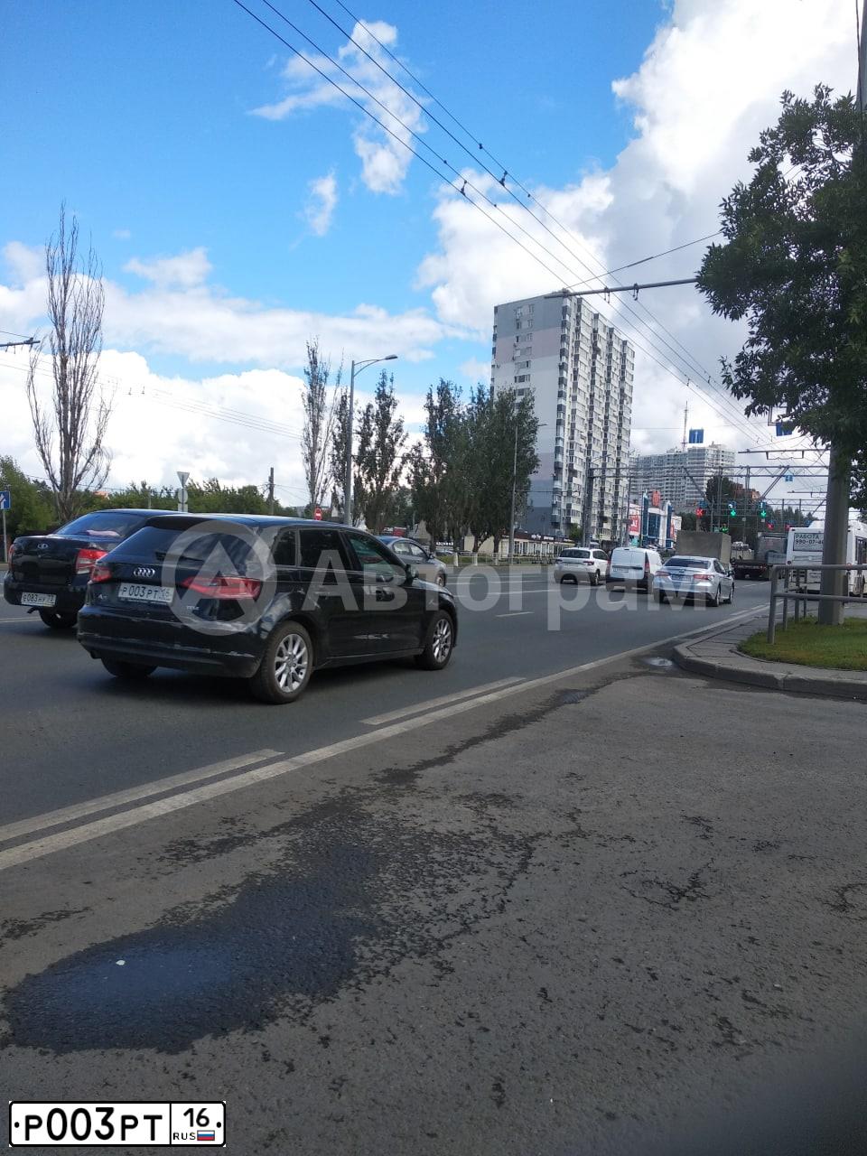 Фото автомобиля LADA 2114 SAMARA, 2008 — госномер Р003РТ16. Цвет: СВЕТЛО-СЕРЕБРИСТЫЙ МЕТ