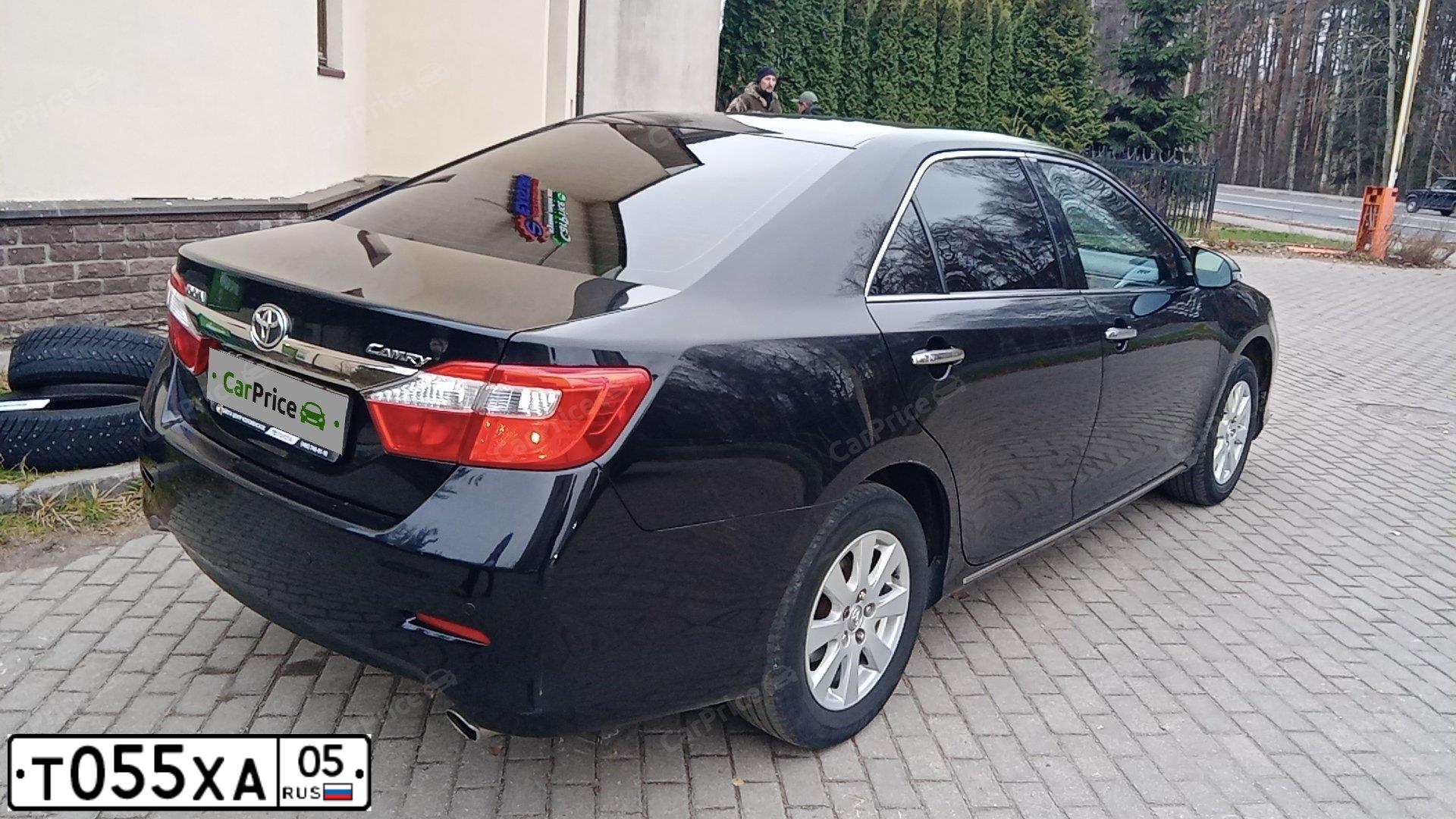 Фото автомобиля TOYOTA CAMRY, 2012 — госномер Т055ХА05. Цвет: ЧЕРНЫЙ МЕТАЛЛИК