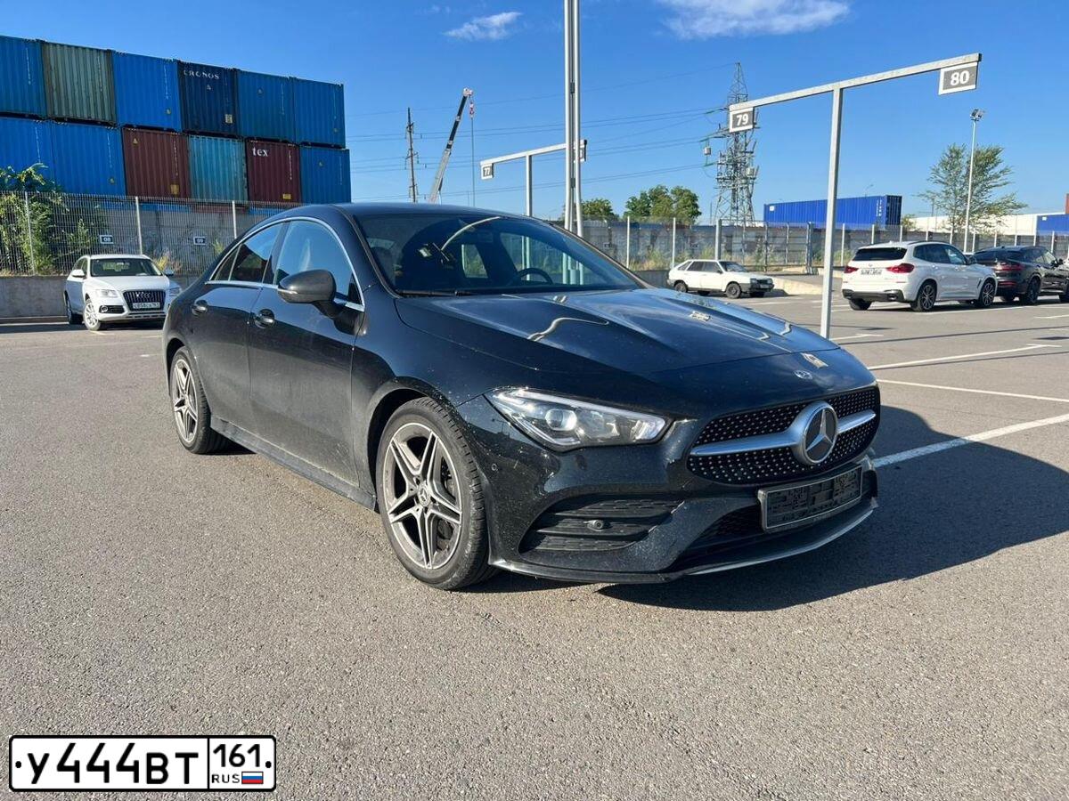Фото автомобиля MERCEDES CLA-KLASSE, 2020 — госномер У444ВТ161. Цвет: ЧЕРНЫЙ