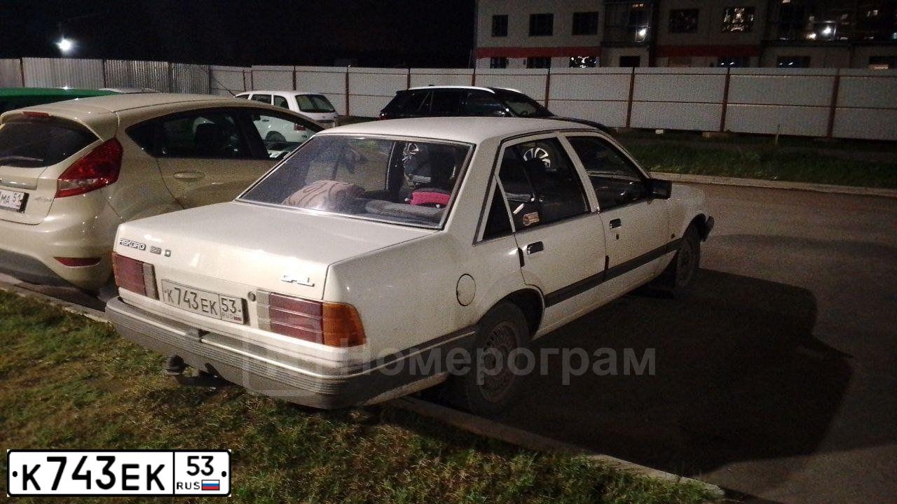 Фото автомобиля OPEL REKORD, 1985 — госномер Т532РМ198