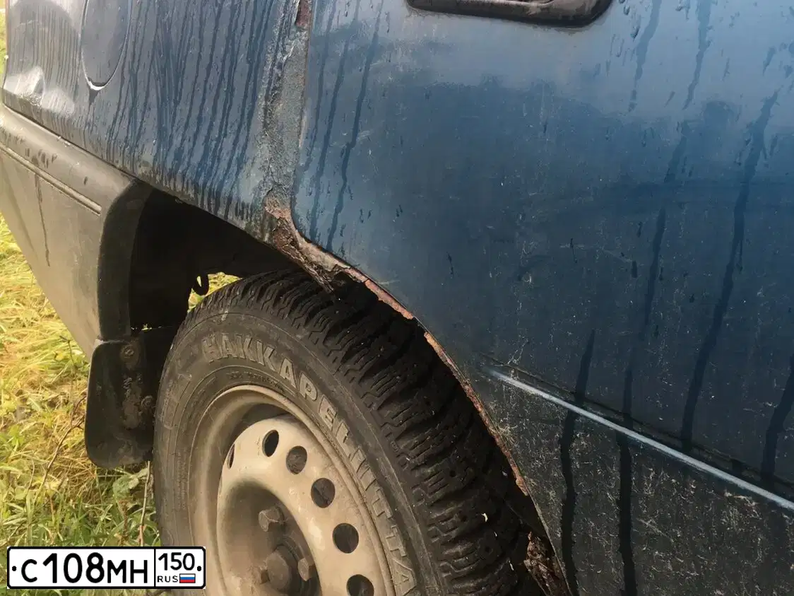 Фото автомобиля DAEWOO NEXIA, 1999 — госномер С108МН150. Цвет: ПЕРЛАМ-ТЕМНО-СИНИЙ
