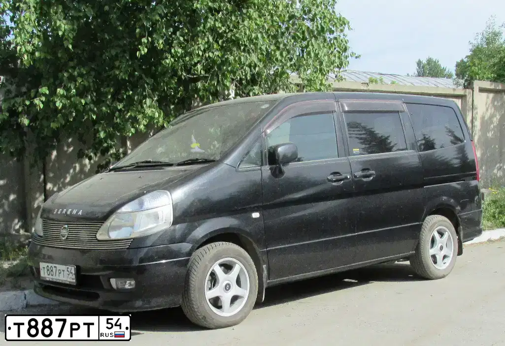 Фото автомобиля NISSAN SERENA, 2001 — госномер М167ОЕ154