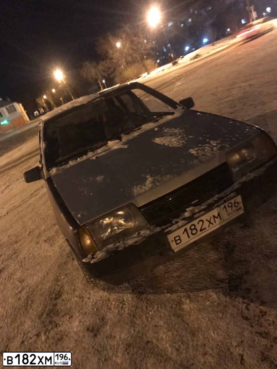 Фото автомобиля LADA 2109, 2000 — госномер С183ВС96. Цвет: серебристый