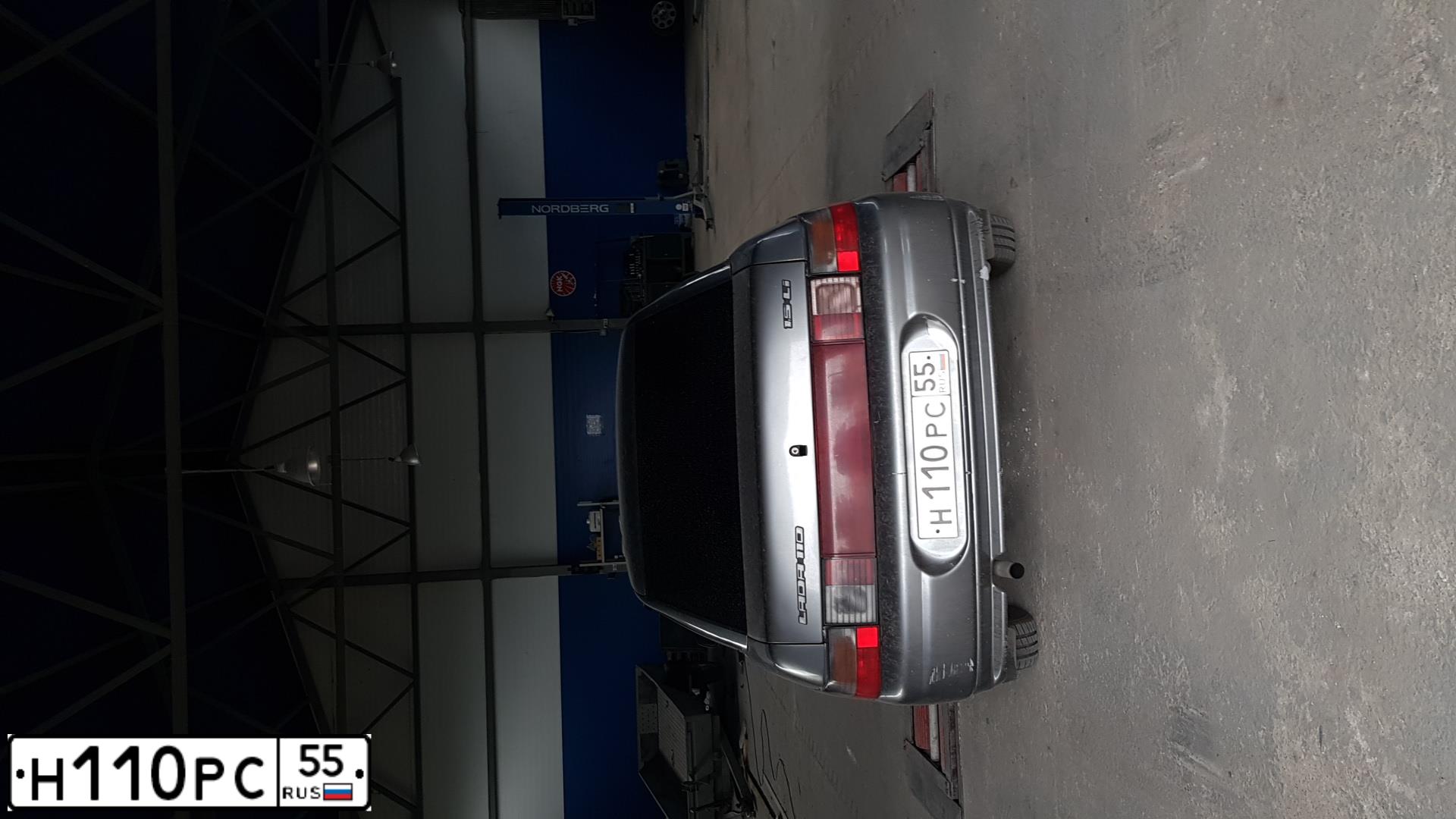 Фото автомобиля LADA 2110 LADA, 2003 — госномер Н110РС55. Цвет: СЕРЕБРИСТО-ЗЕЛЕНЫЙ