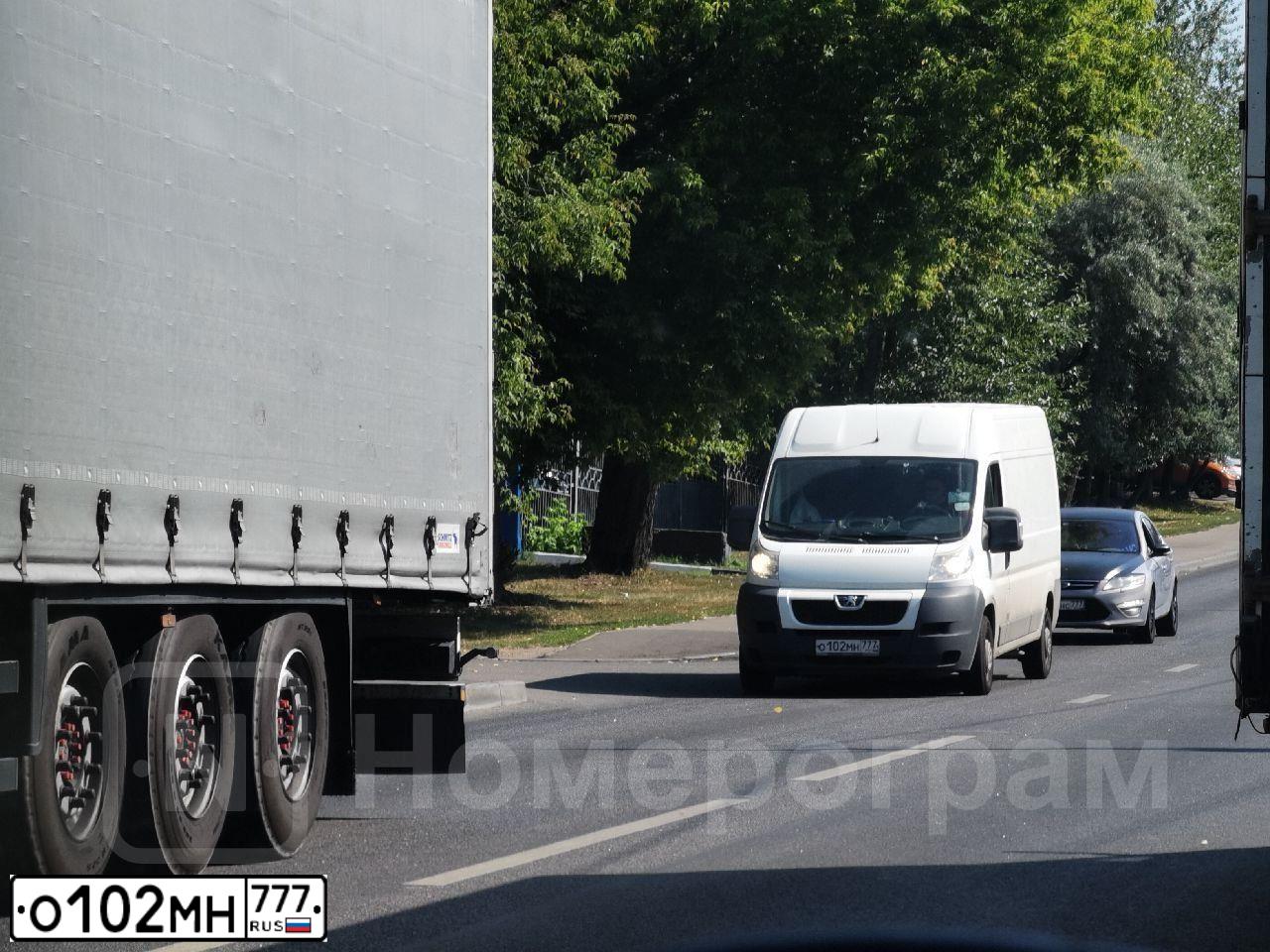 Фото автомобиля PEUGEOT BOXER, 2013 — госномер М782ЕС35. Цвет: Белый