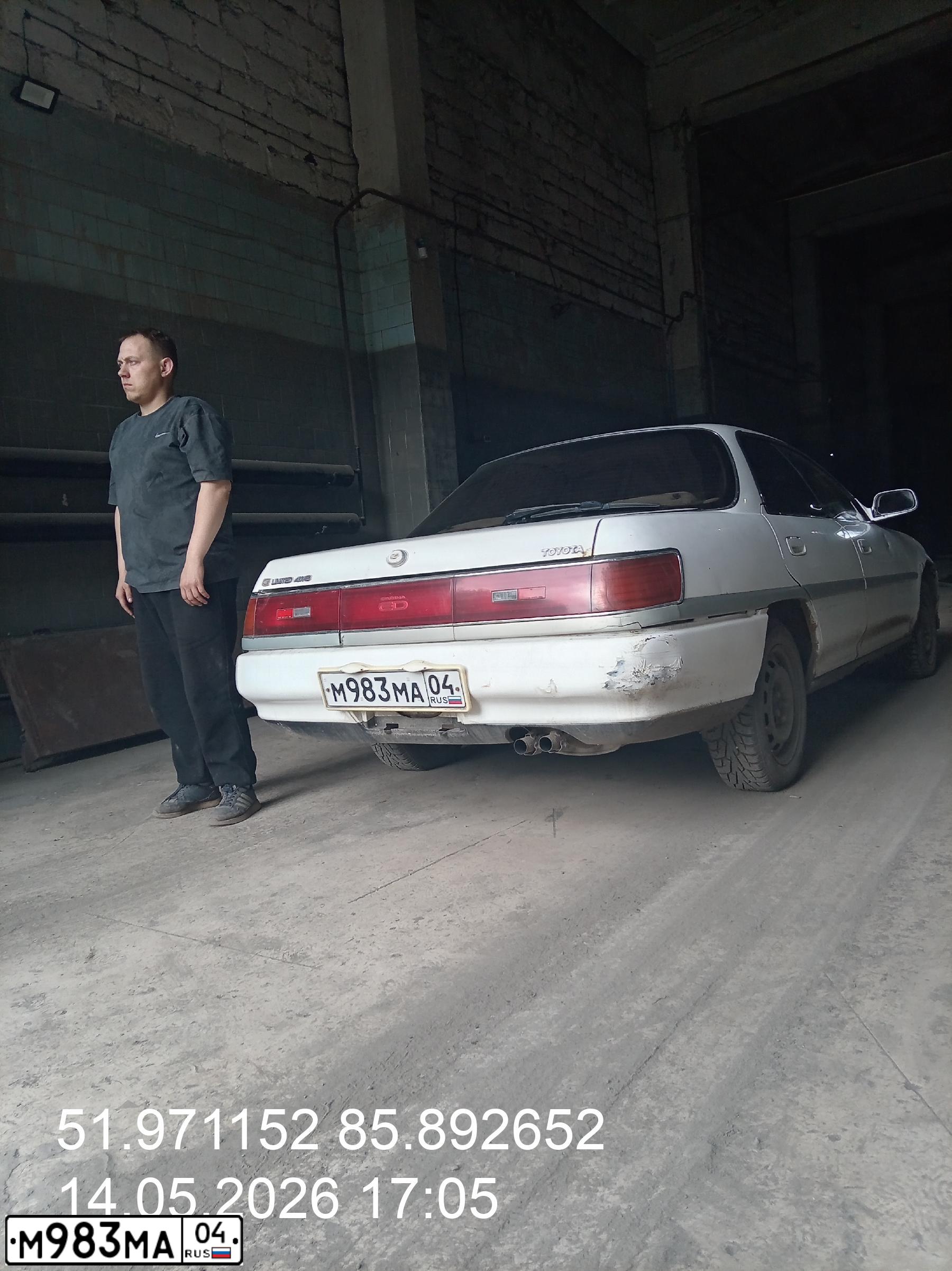 Фото автомобиля TOYOTA CARINA, 1991 — госномер Е696ВА04