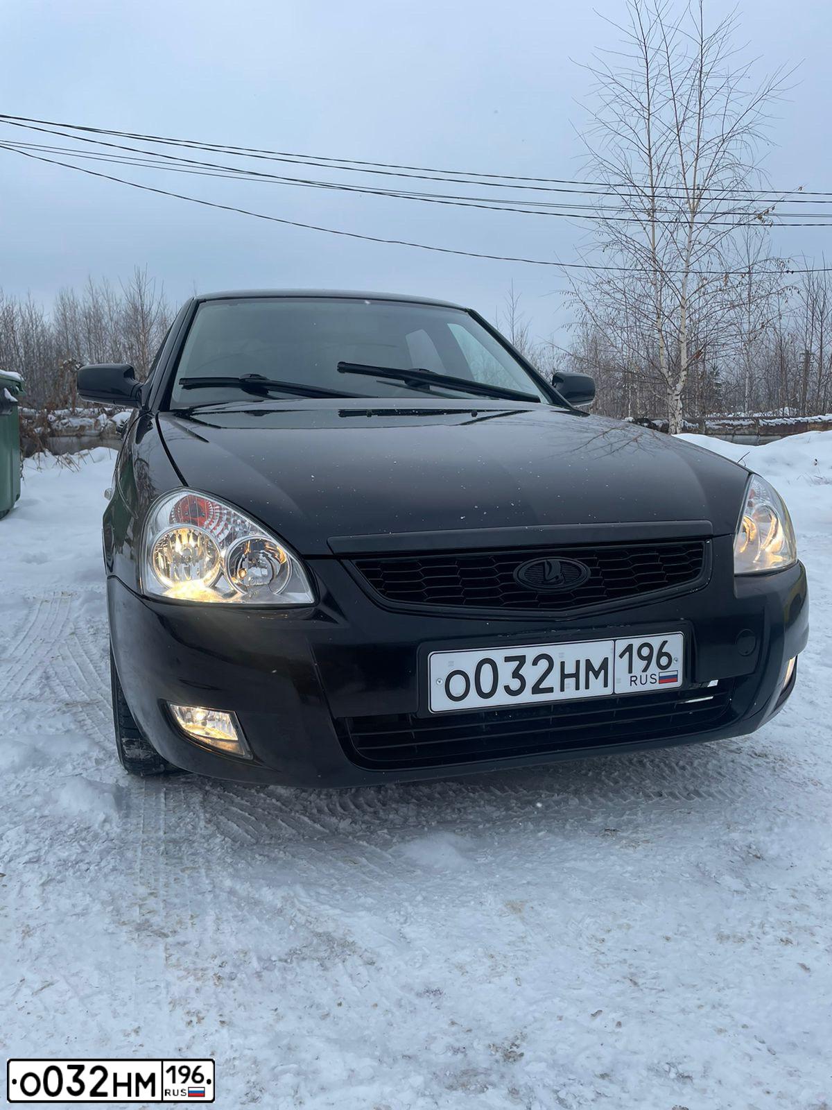 Фото автомобиля LADA PRIORA, 2010 — госномер Х635МН196. Цвет: ЧЕРНЫЙ