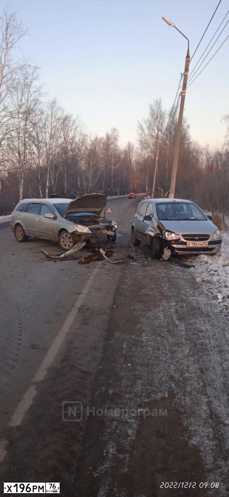 Фото автомобиля HYUNDAI GETZ, 2010 — госномер Х196РМ76. Цвет: СВЕТЛО-СЕРЫЙ