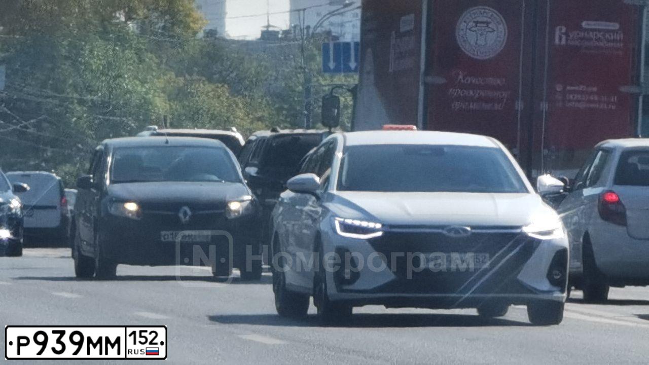 Фото автомобиля BMW X5, 2019 — госномер О975ТХ198. Цвет: БЕЛЫЙ МЕТАЛЛИК