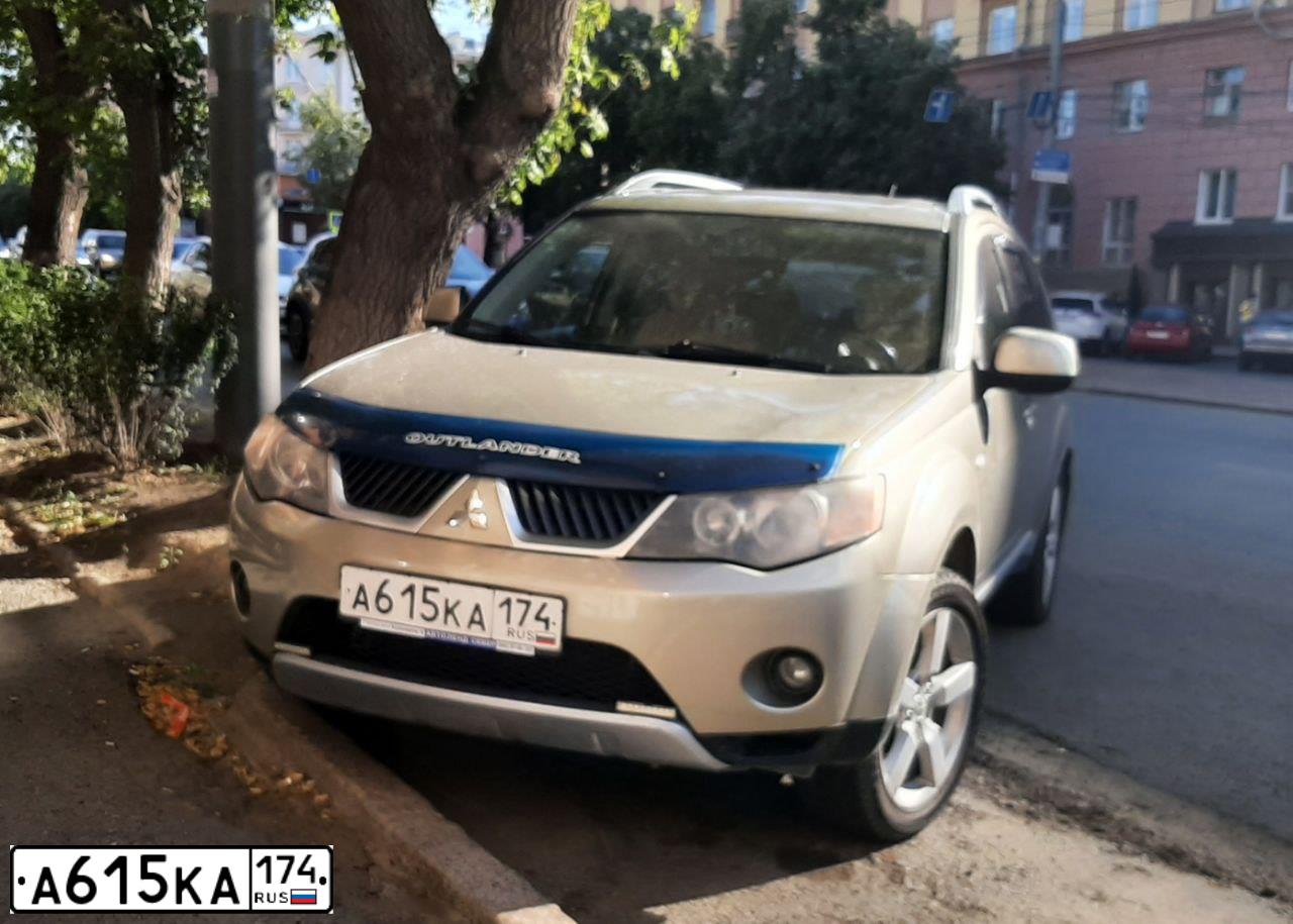 Фото автомобиля MITSUBISHI OUTLANDER, 2008 — госномер А615КА174. Цвет: БЕЖЕВЫЙ