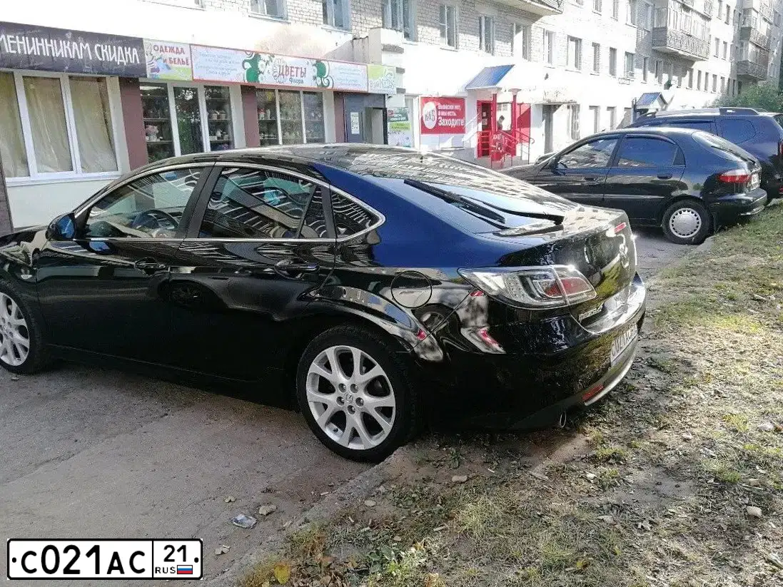 Фото автомобиля MAZDA 6, 2008 — госномер Е439ХС21. Цвет: ЧЕРНЫЙ