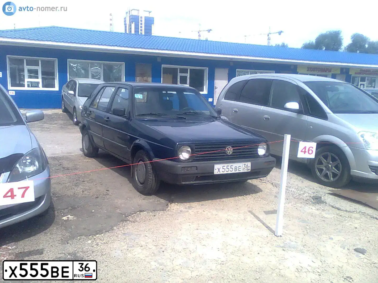 Фото автомобиля VOLKSWAGEN GOLF, 1988 — госномер Х555ВЕ36. Цвет: синий