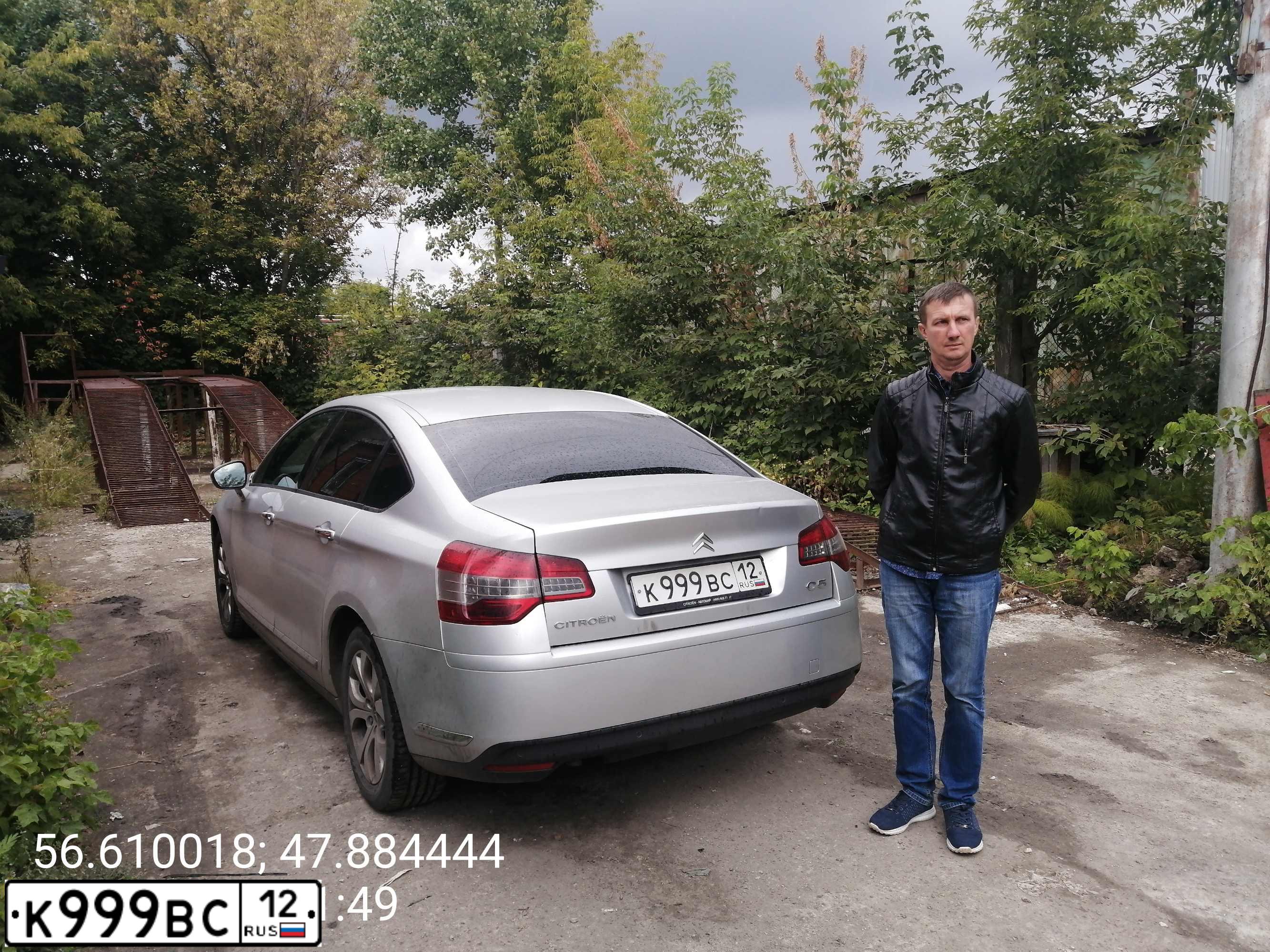 Фото автомобиля MAZDA CX-7, 2011 — госномер К999ВС12. Цвет: Белый
